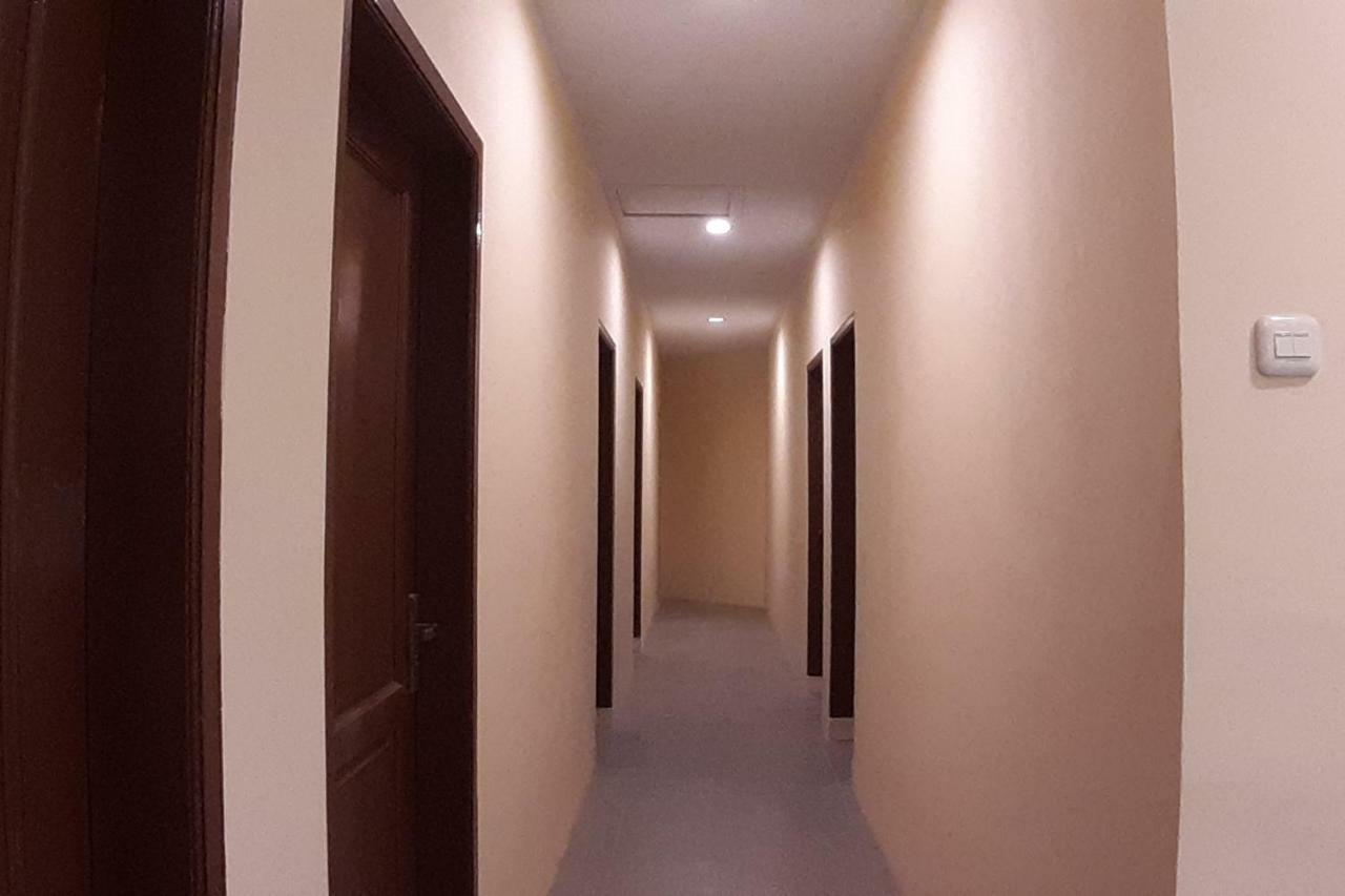 Oyo 1053 Angelyn Home Stay Medan Zewnętrze zdjęcie