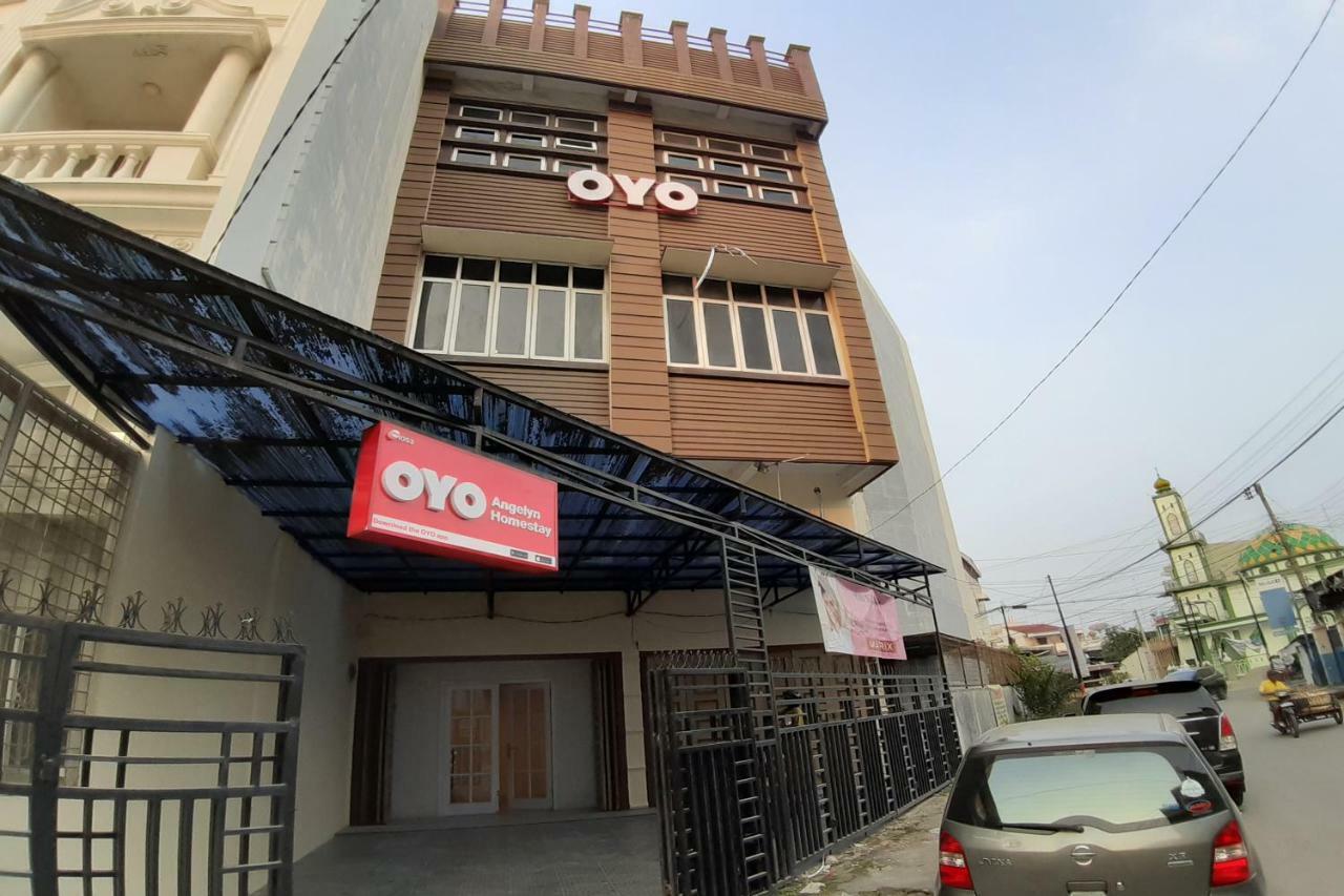 Oyo 1053 Angelyn Home Stay Medan Zewnętrze zdjęcie