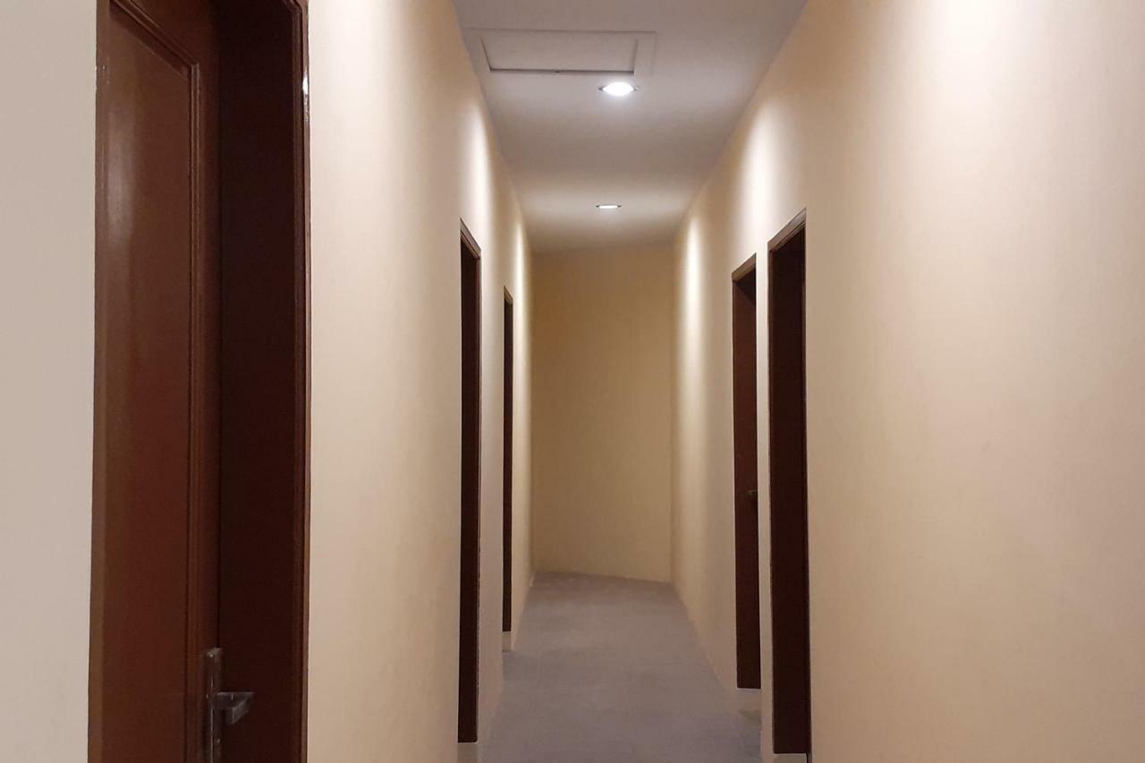 Oyo 1053 Angelyn Home Stay Medan Zewnętrze zdjęcie