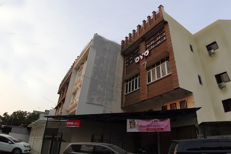 Oyo 1053 Angelyn Home Stay Medan Zewnętrze zdjęcie
